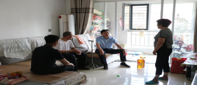 山东多盈在线app网页登录党委走访困难老党员 浓浓关怀暖人心