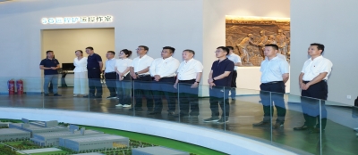 红色七月  催生硕果——苏州大学马克思主义学院课题组莅临多盈在线app网页登录调研