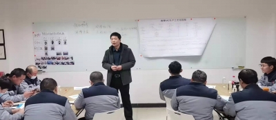 鑫耀科技举行电工专业技能培训,将设备故障“扼杀在摇篮里”